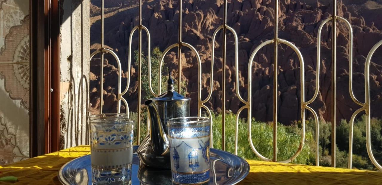 Maison D'Hote Chez La Famille Tamellalt  Buitenkant foto